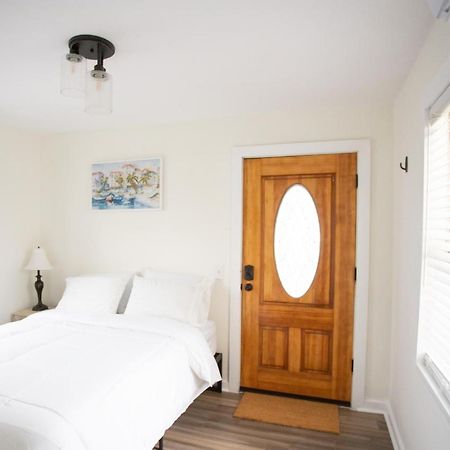 Cozy Studio - Blocks From The Ocean! Jacksonville Beach Extérieur photo