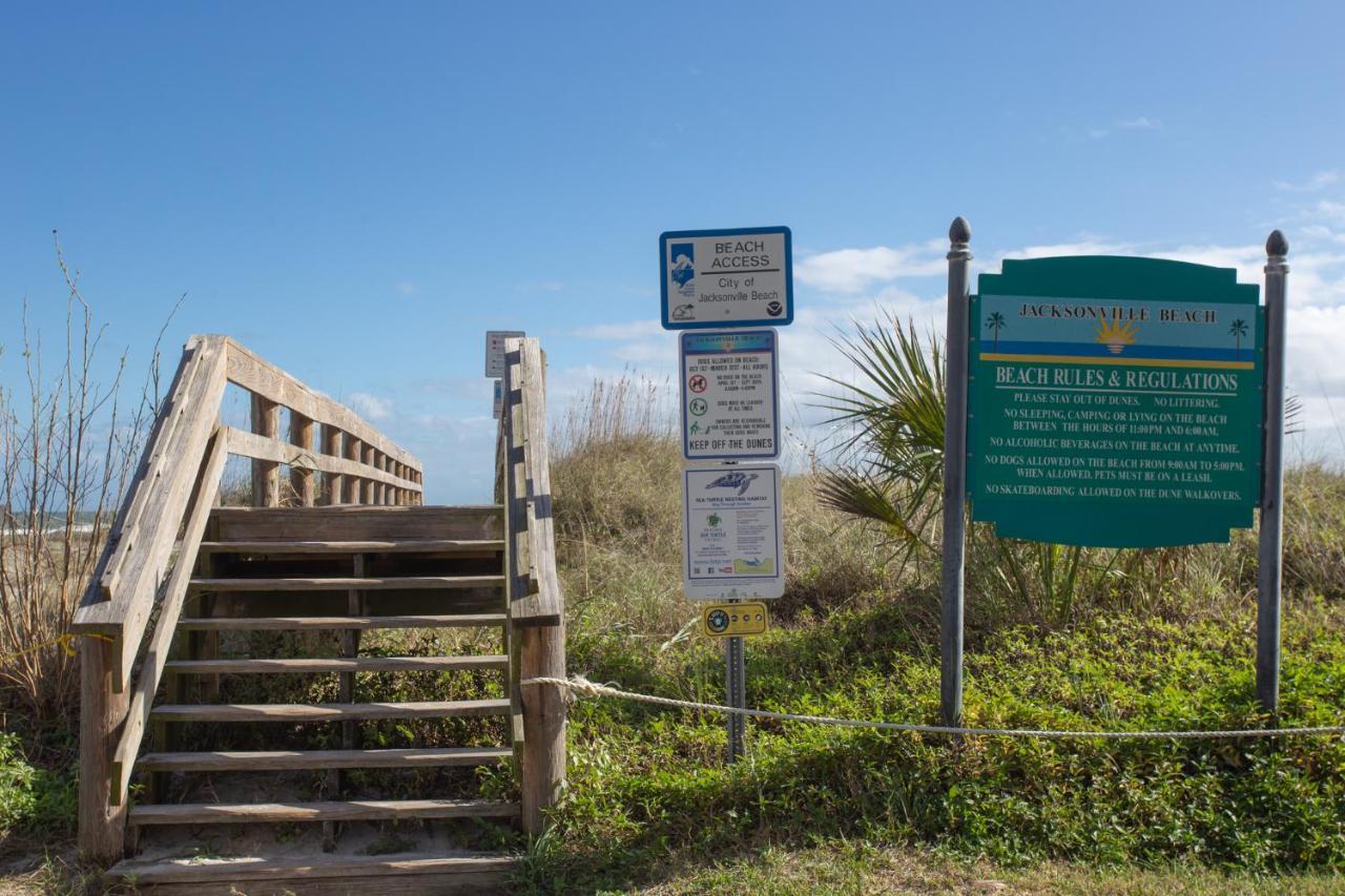 Cozy Studio - Blocks From The Ocean! Jacksonville Beach Extérieur photo